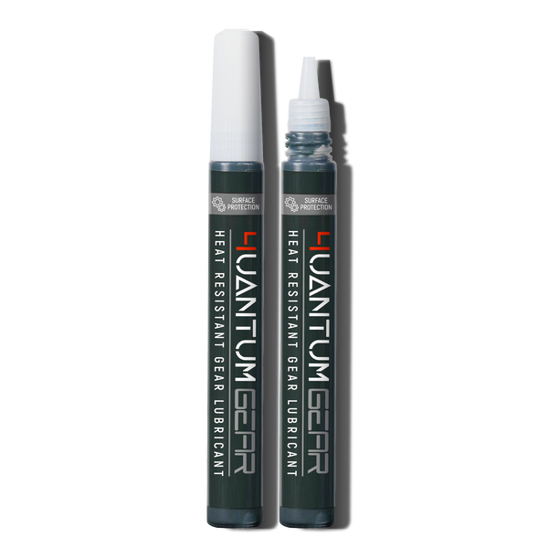 4UANTUM HEAT RESISTANT GEAR LUBRICANT applicator for easy and precise application on gear components