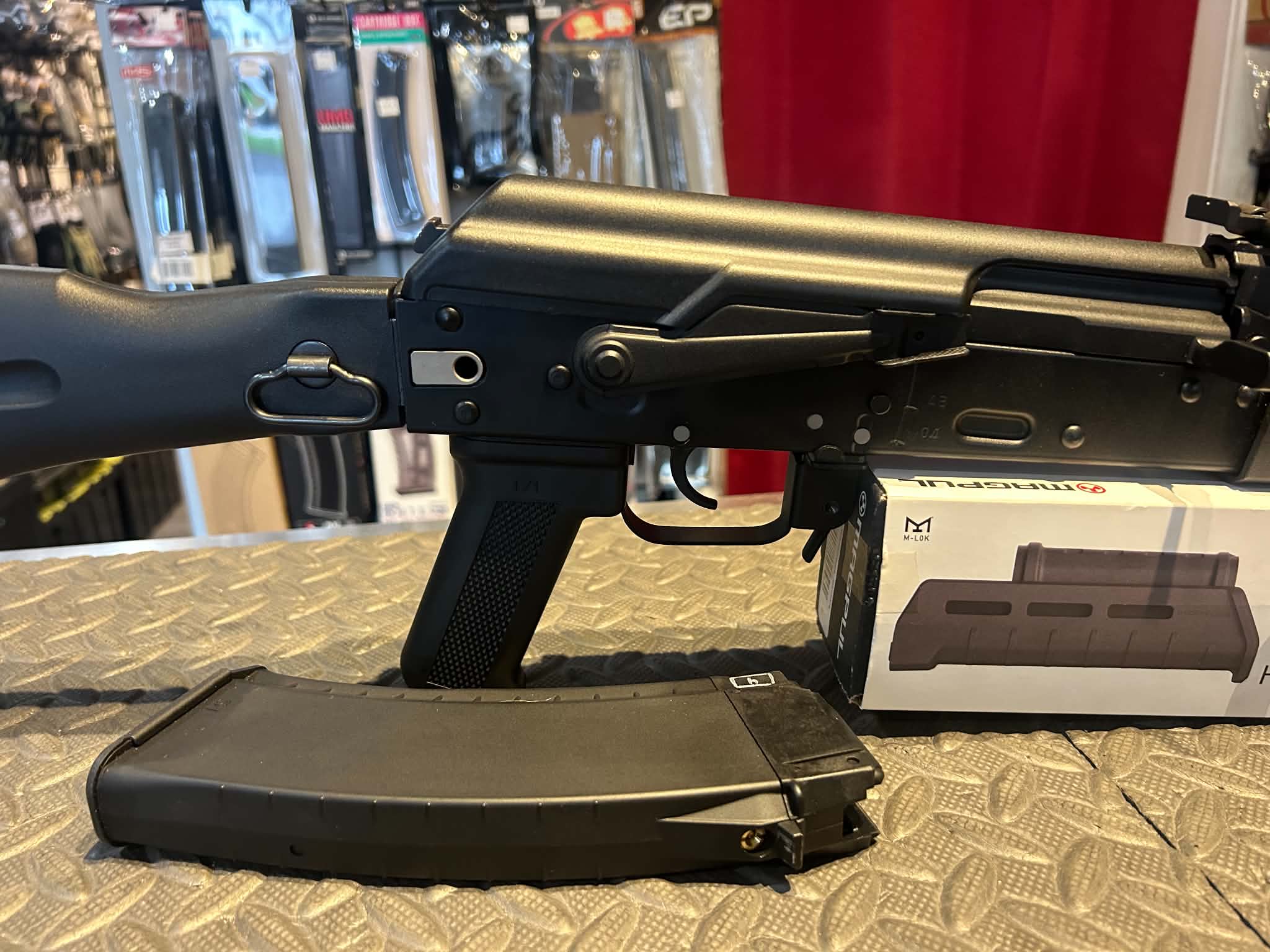 VFC AK74M GBBR / MAGPUL MOE AKM HAND GUARD AK47/AK74 AIRSOFT USED