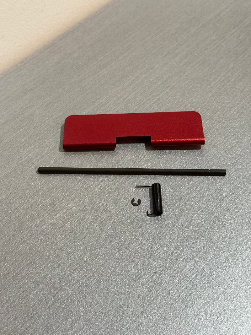 IPSC CNC DUST COVER ROUGE M4 - DISTRICT AIRSOFT