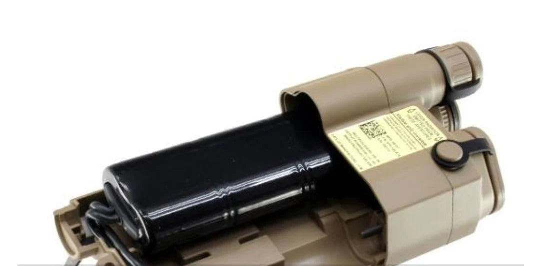 TOKYO MARUI PEQ BOX À BATTERIE NOIR - DISTRICT AIRSOFT