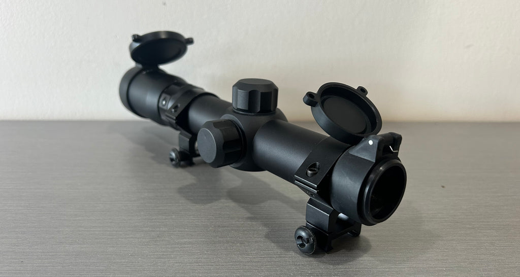 DISTRICT AIRSOFT airsoft scope with adjustable knobs and flip-up lens covers for precise targeting