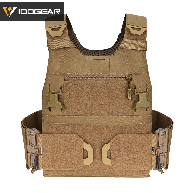 Gilet tactique IDOGEAR CHESTPLATE FCSK couleur sable avec poches multiples et fermeture sécurisée