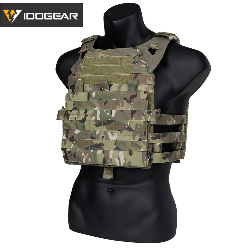 Veste tactique camouflage militaire CHESTPLATE JPC2 de IDOGEAR pour protection et utilité