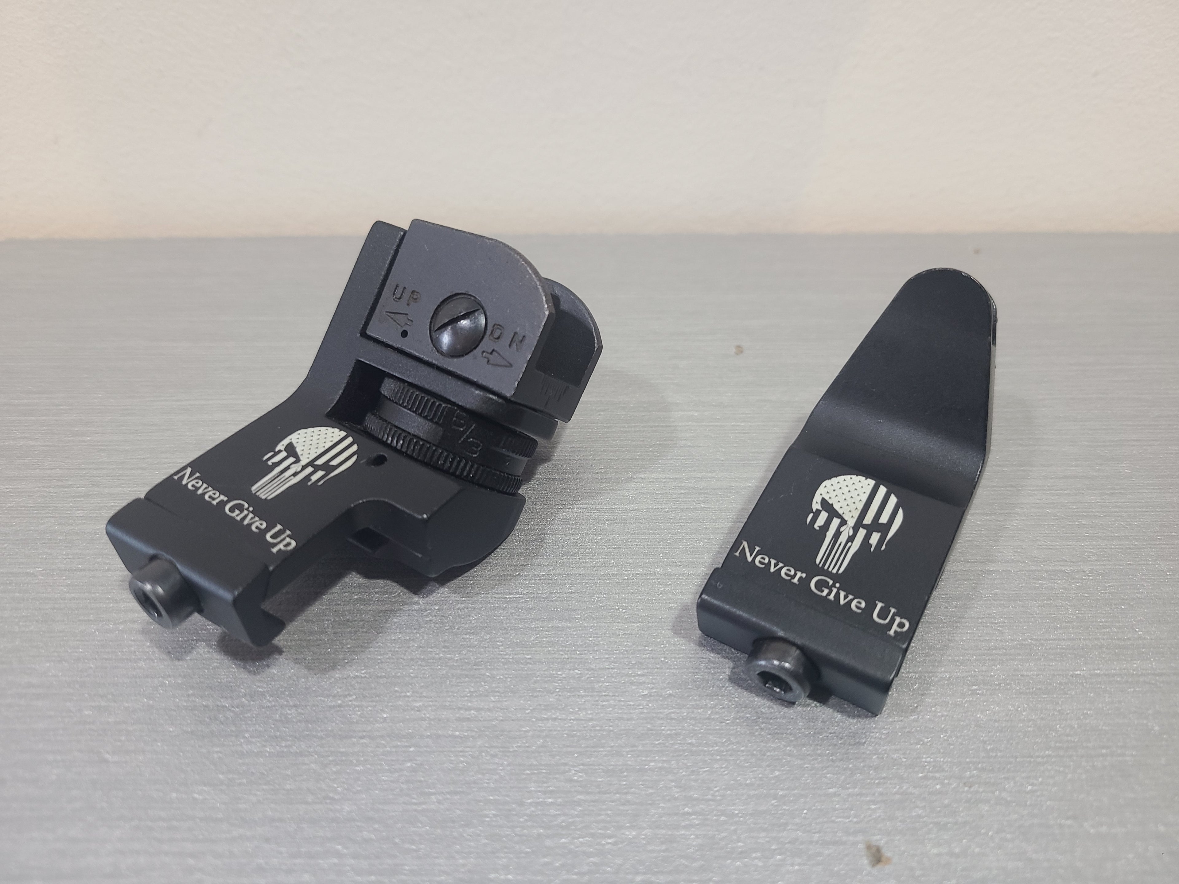 MIRE 45 NEVER GIVE UP PUNISHER - DISTRICT AIRSOFT