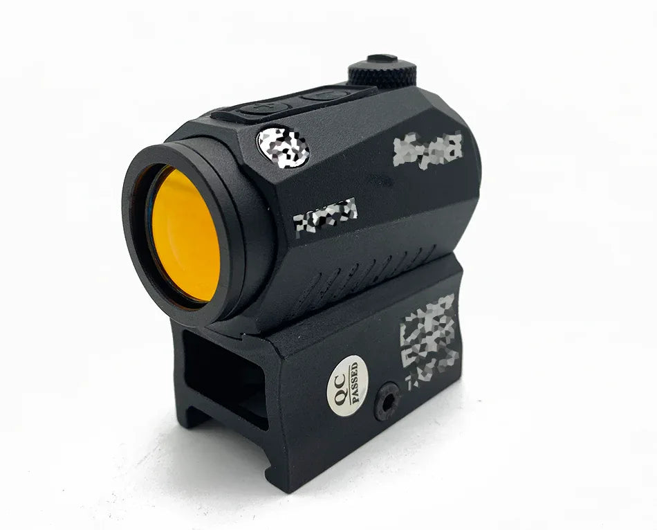 SIG SAUER R5 RED DOT SIGHT with robust construction and clear lens for accurate target acquisition